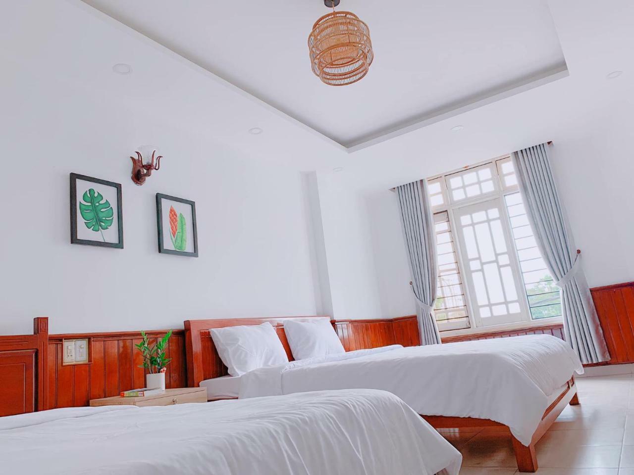Viet Hostel Hue Exterior photo
