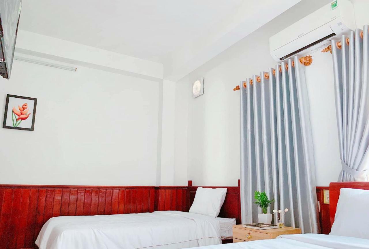 Viet Hostel Hue Exterior photo