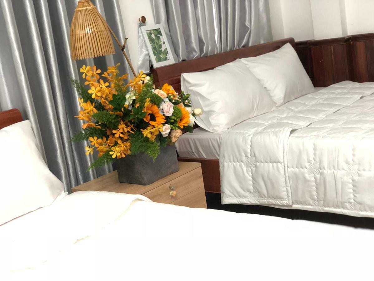 Viet Hostel Hue Exterior photo